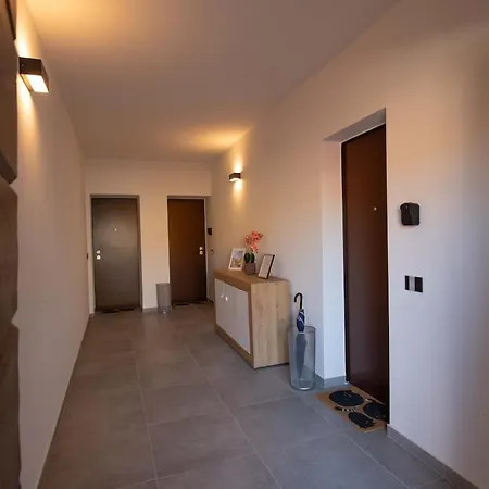 Bgy Maison Del Borgo 1